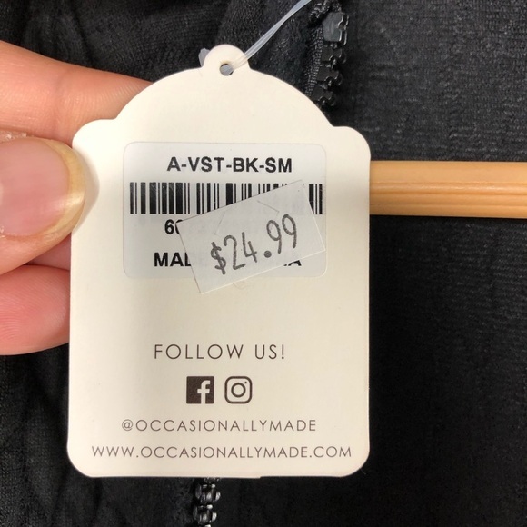 New quilted soft black lightweight vest - Picture 4 of 7